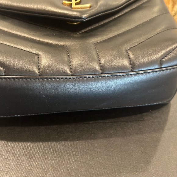 YSL TOY LouLou in Black with Gold hardware. - Picture 6 of 12